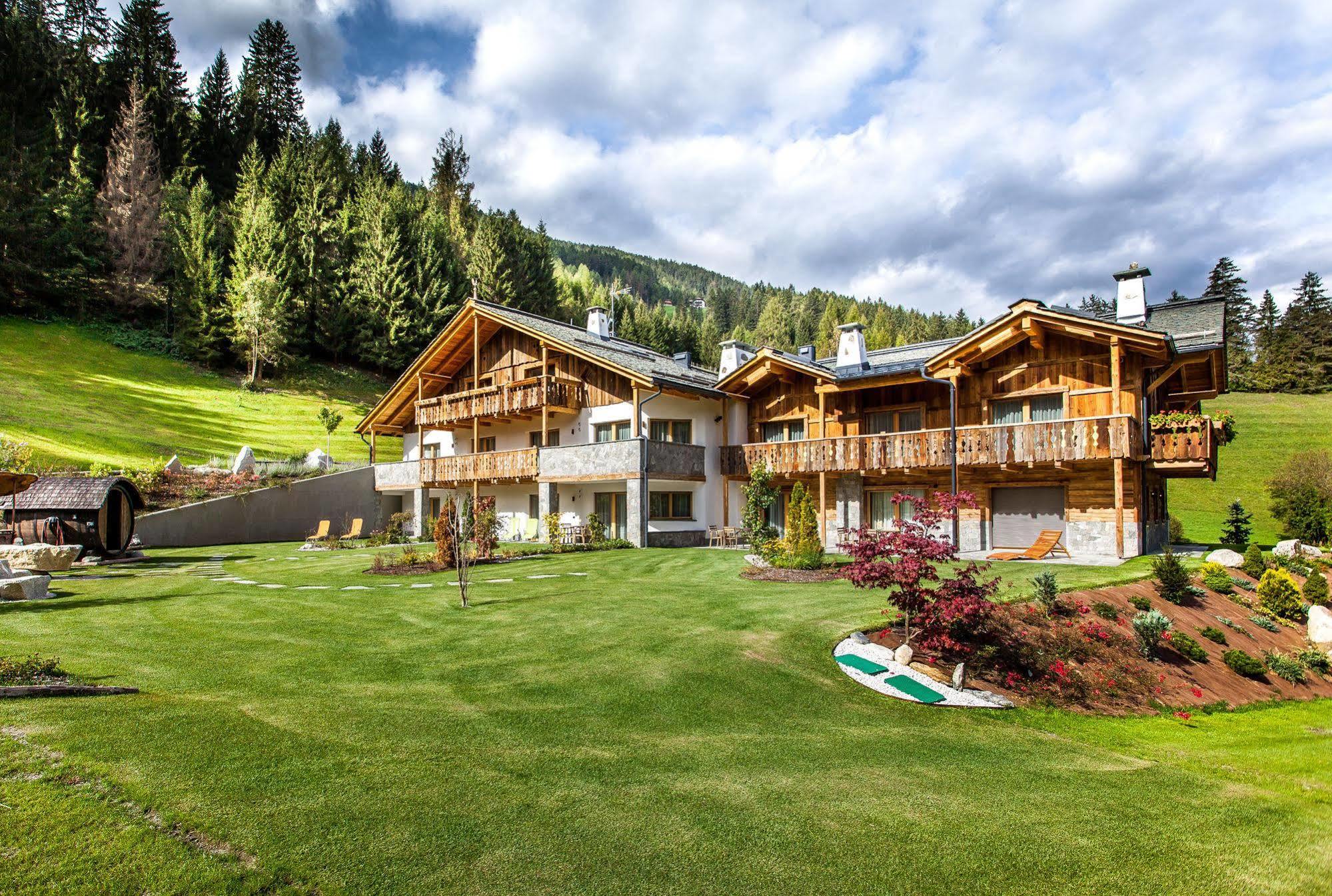 Alpine Mountain Chalet San Vigilio Di Marebbe Ngoại thất bức ảnh