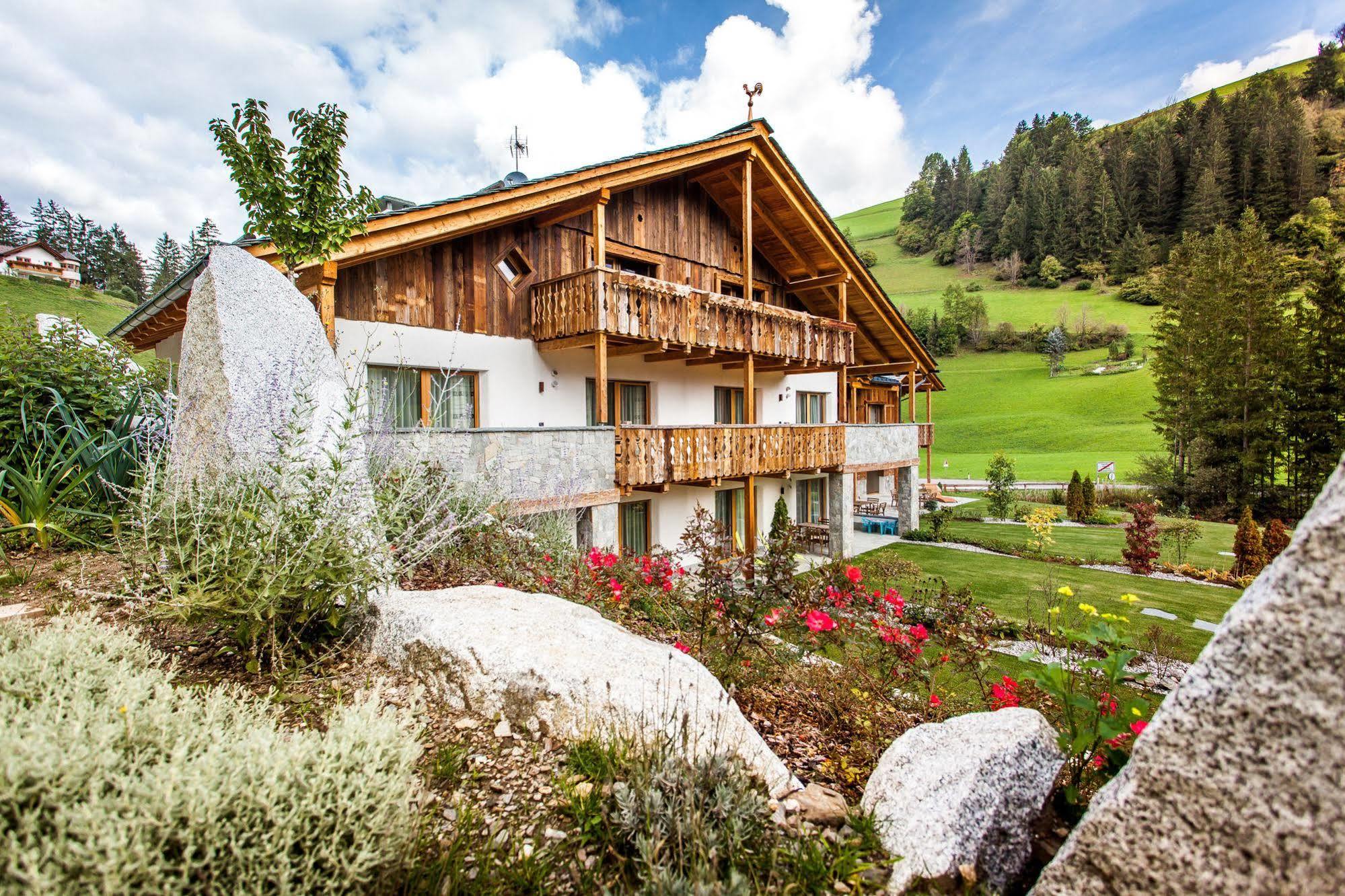 Alpine Mountain Chalet San Vigilio Di Marebbe Ngoại thất bức ảnh